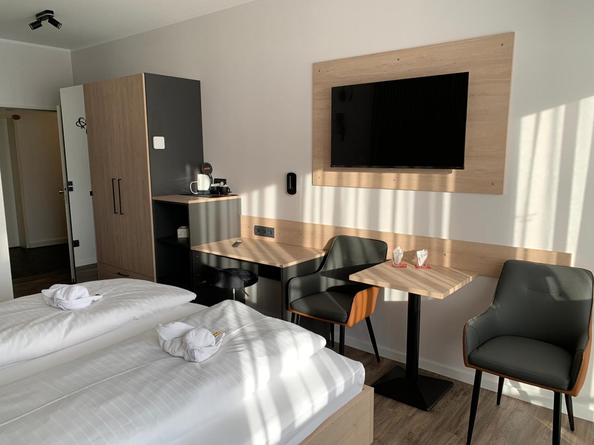 באד ווסטרנקוטן Hotel Zur Therme מראה חיצוני תמונה